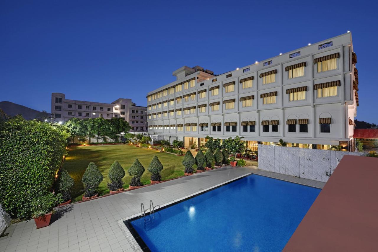 Turban Valley View Resort And Spa, Udaipur Exterior foto